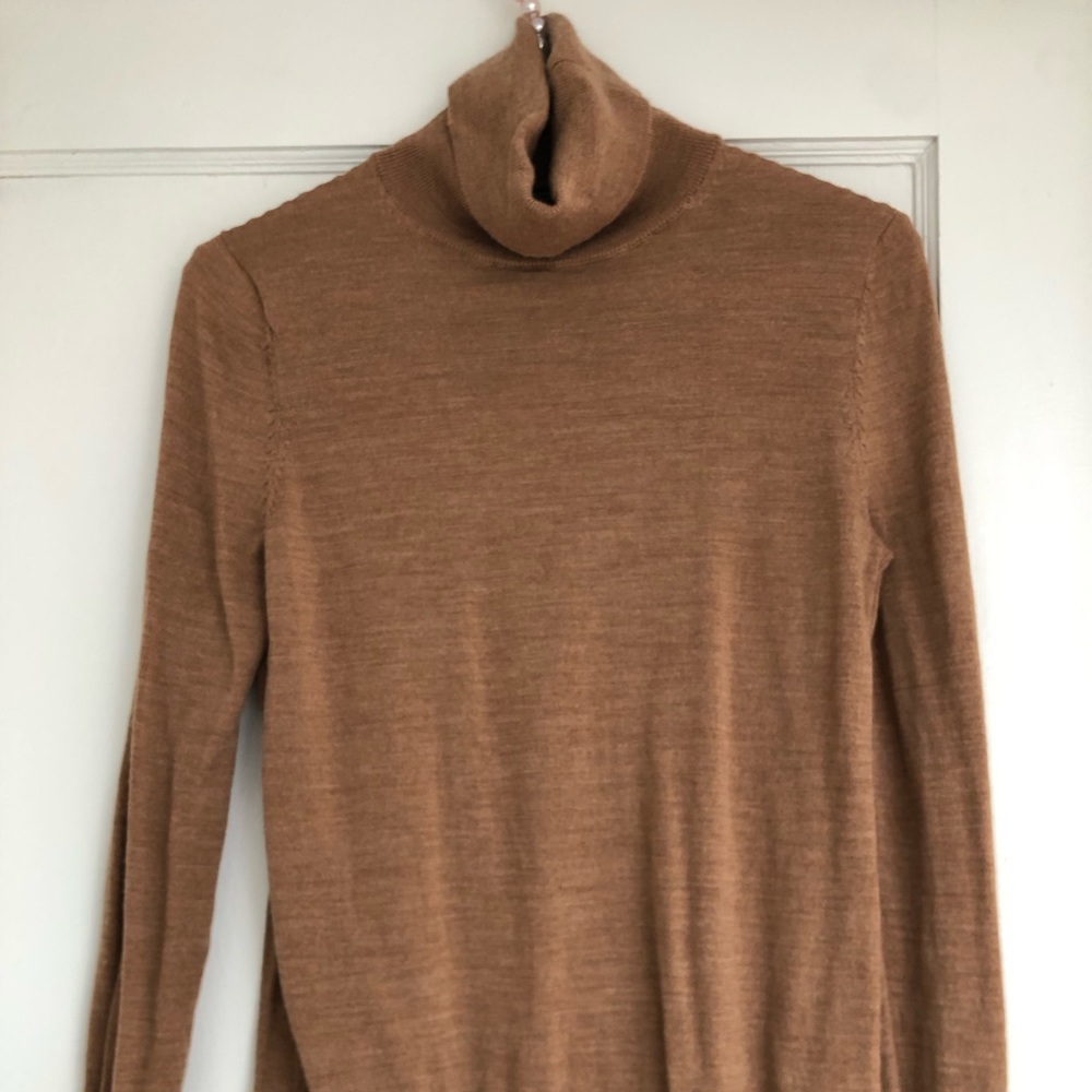 Gap XS Marino wool sweater
